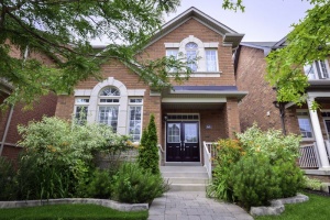 64 Evaridge Dr. Markham Detached home