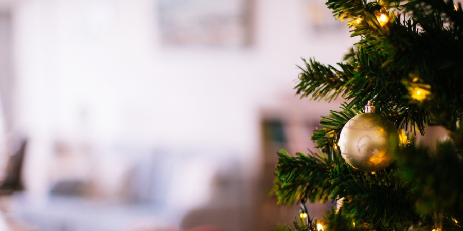 How to Sell a Home During the Holidays